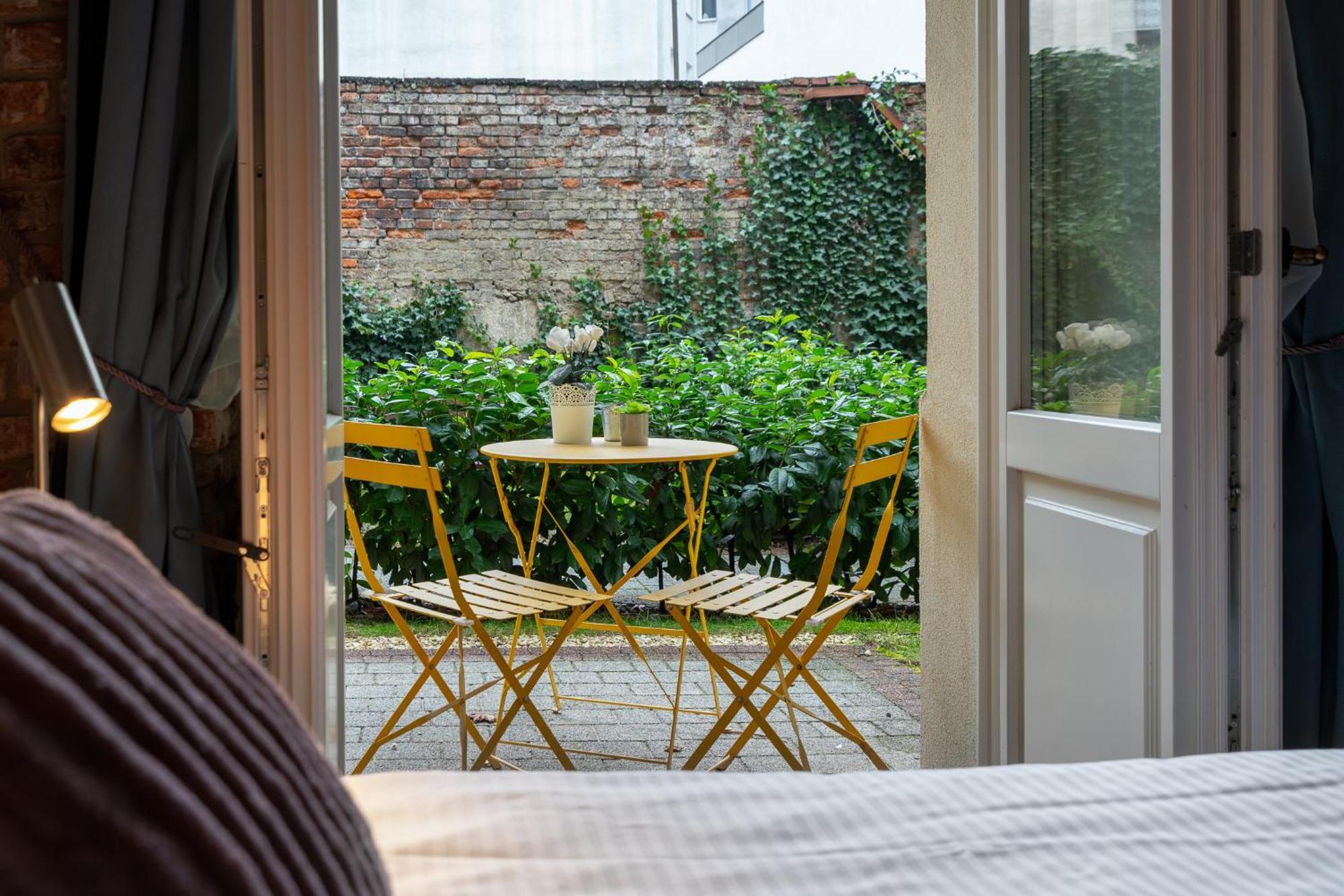 Cozy Apartment In Old Town Краков Экстерьер фото